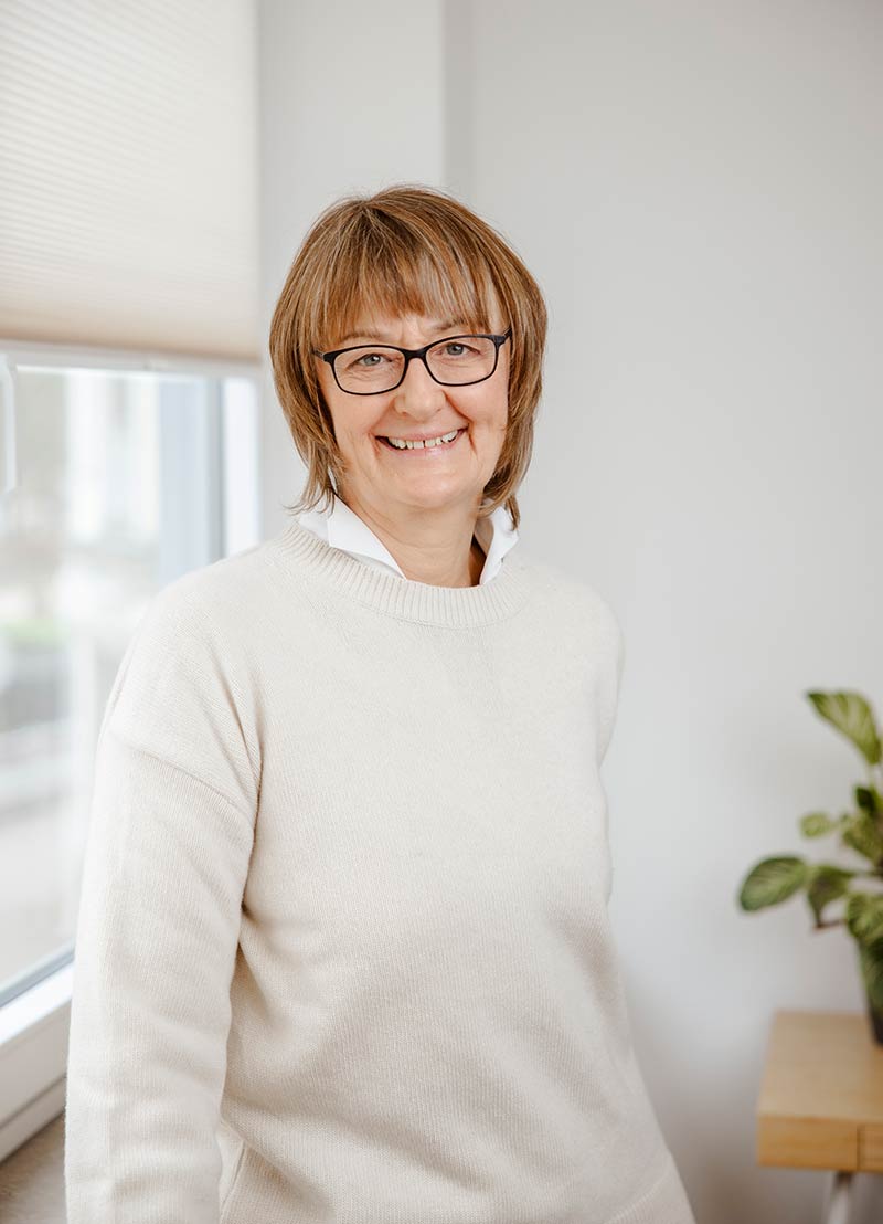 Christiane Hillenhinrichs, Heilpraktikerin